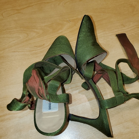 Shoes - Picture 2 of 5